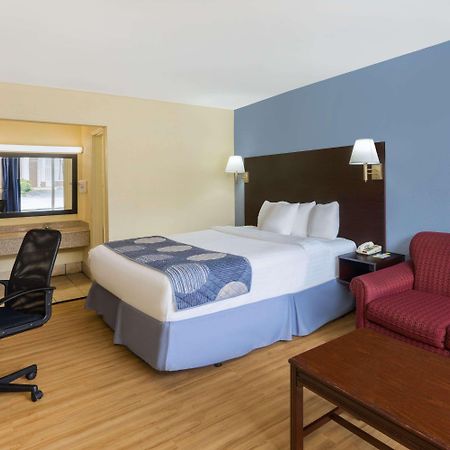 Days Inn By Wyndham Statesville Kültér fotó
