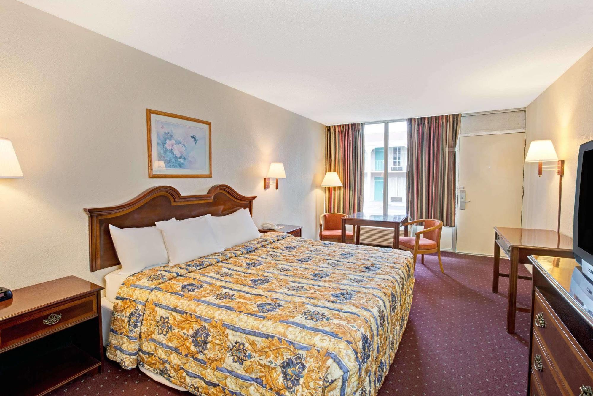 Days Inn By Wyndham Statesville Kültér fotó