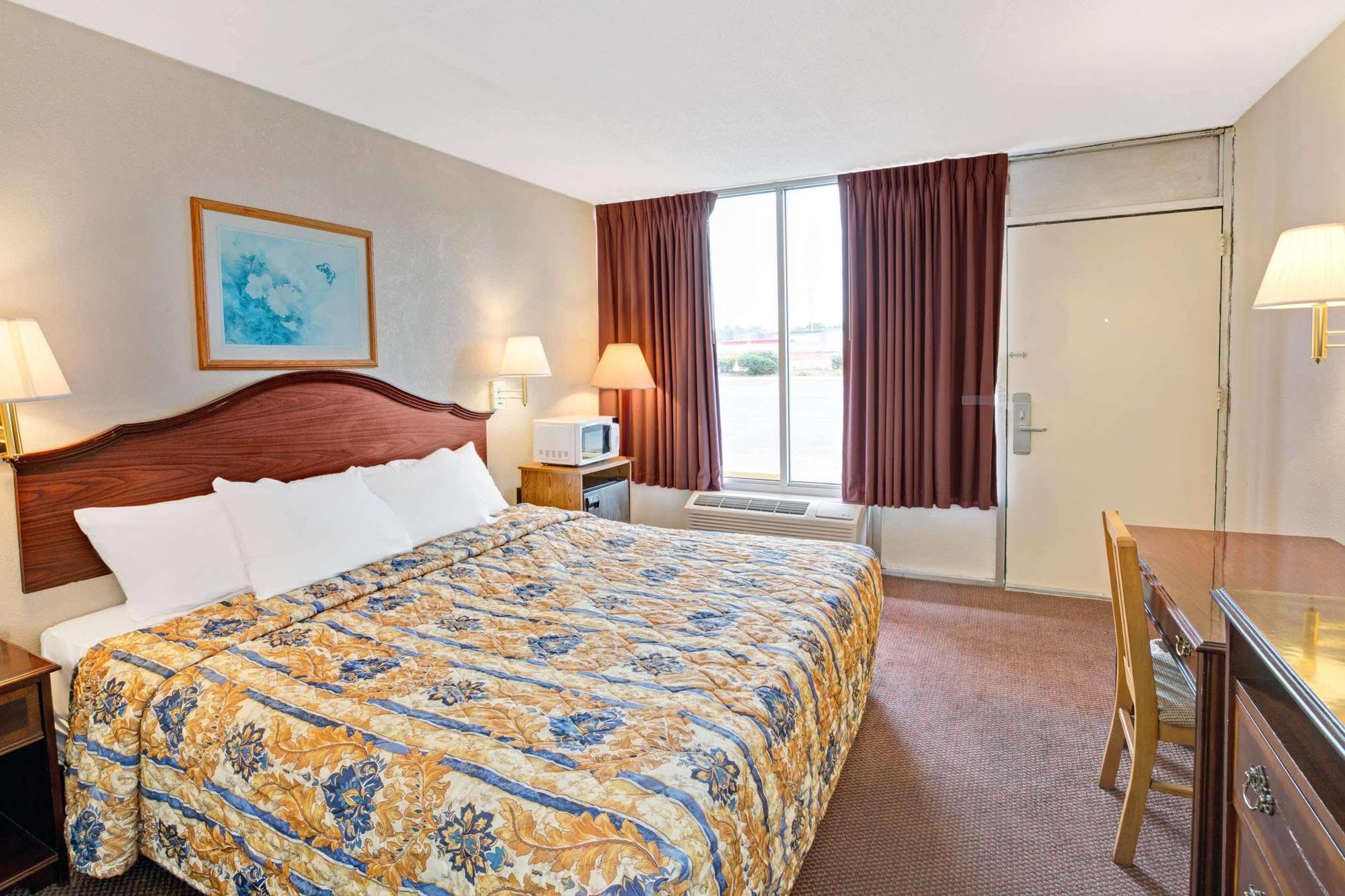Days Inn By Wyndham Statesville Kültér fotó